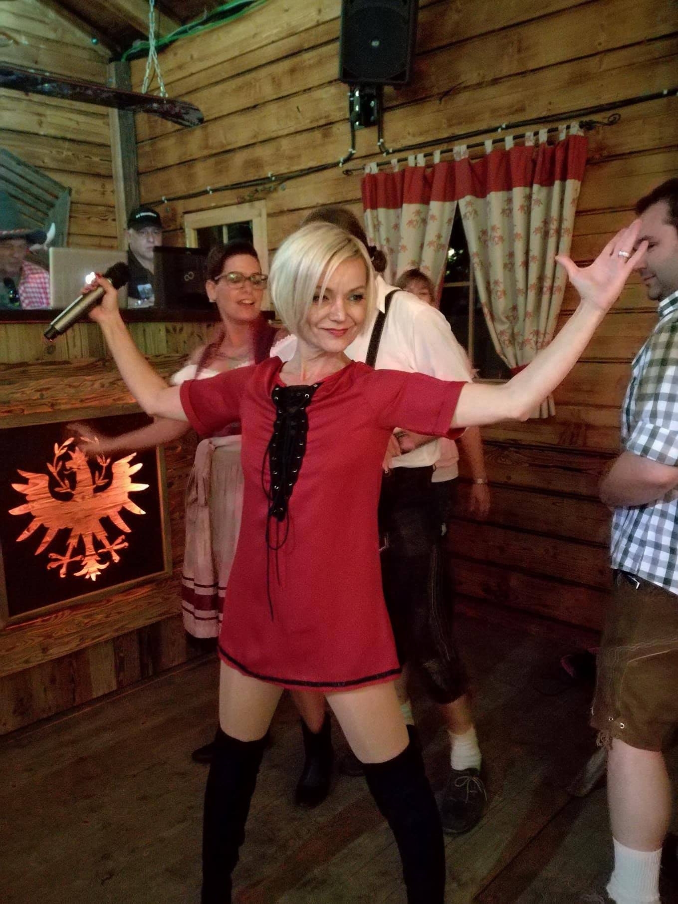 Videopremiere für DJ Ostkurve feat. Alex Rosenrot mit Unglaublich ...